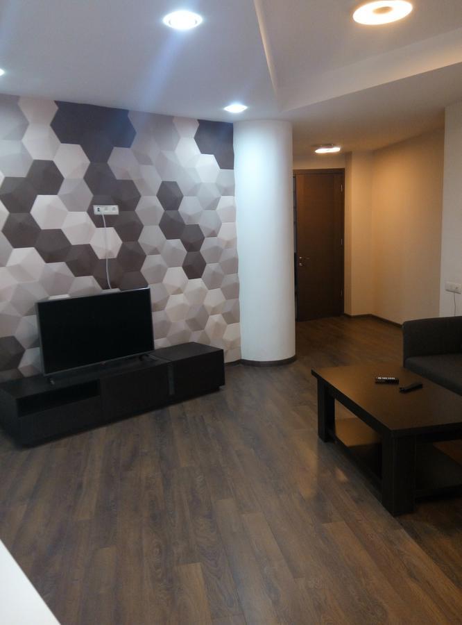 All Seasons Hotel On Freedom Square Tbilisi Exterior photo